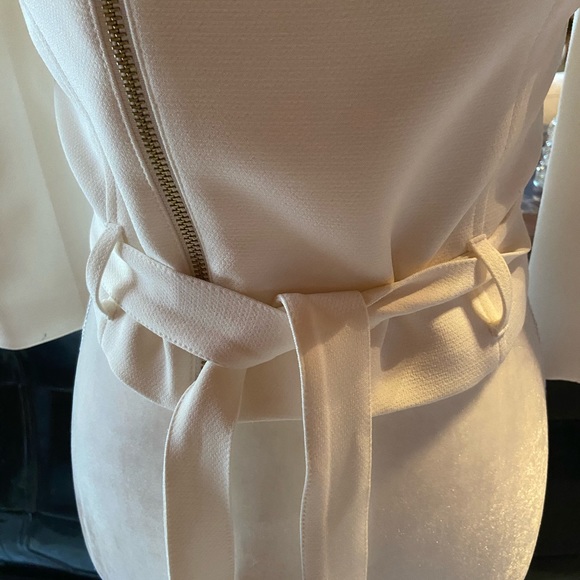 Off the Shoulder Jacket - Picture 5 of 6